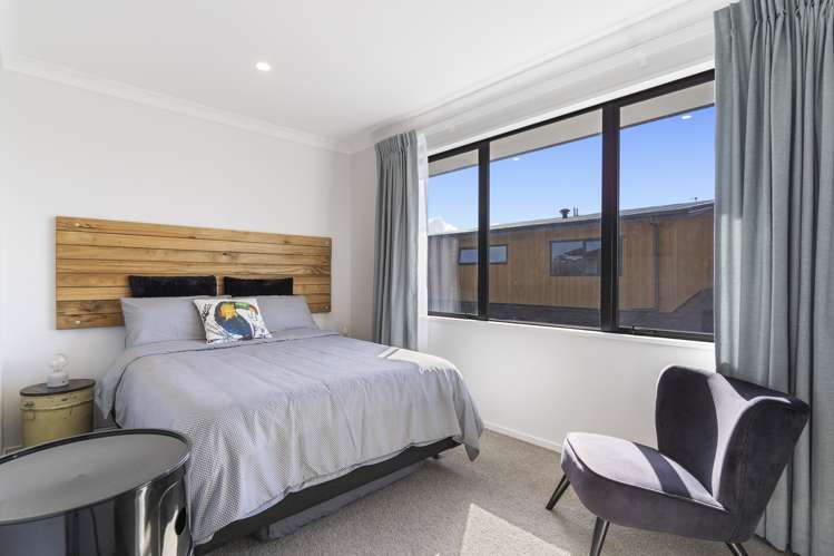 72 Constellation Avenue Beachlands_19