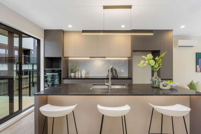 Modern Double Westlake Living