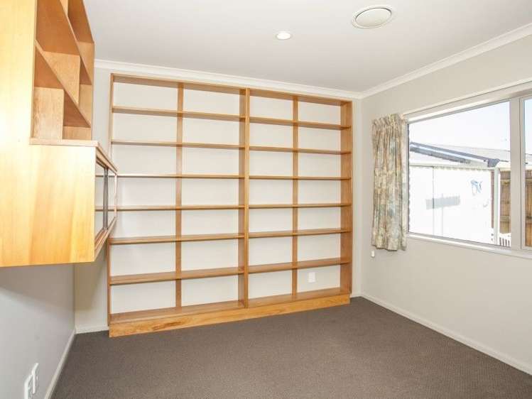 12 Brookside Close Highbury_12