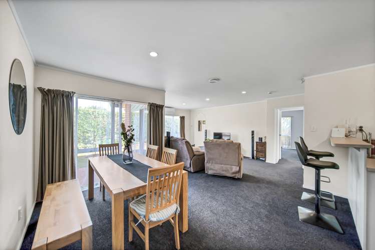 10 Settlers Cove Manurewa_8