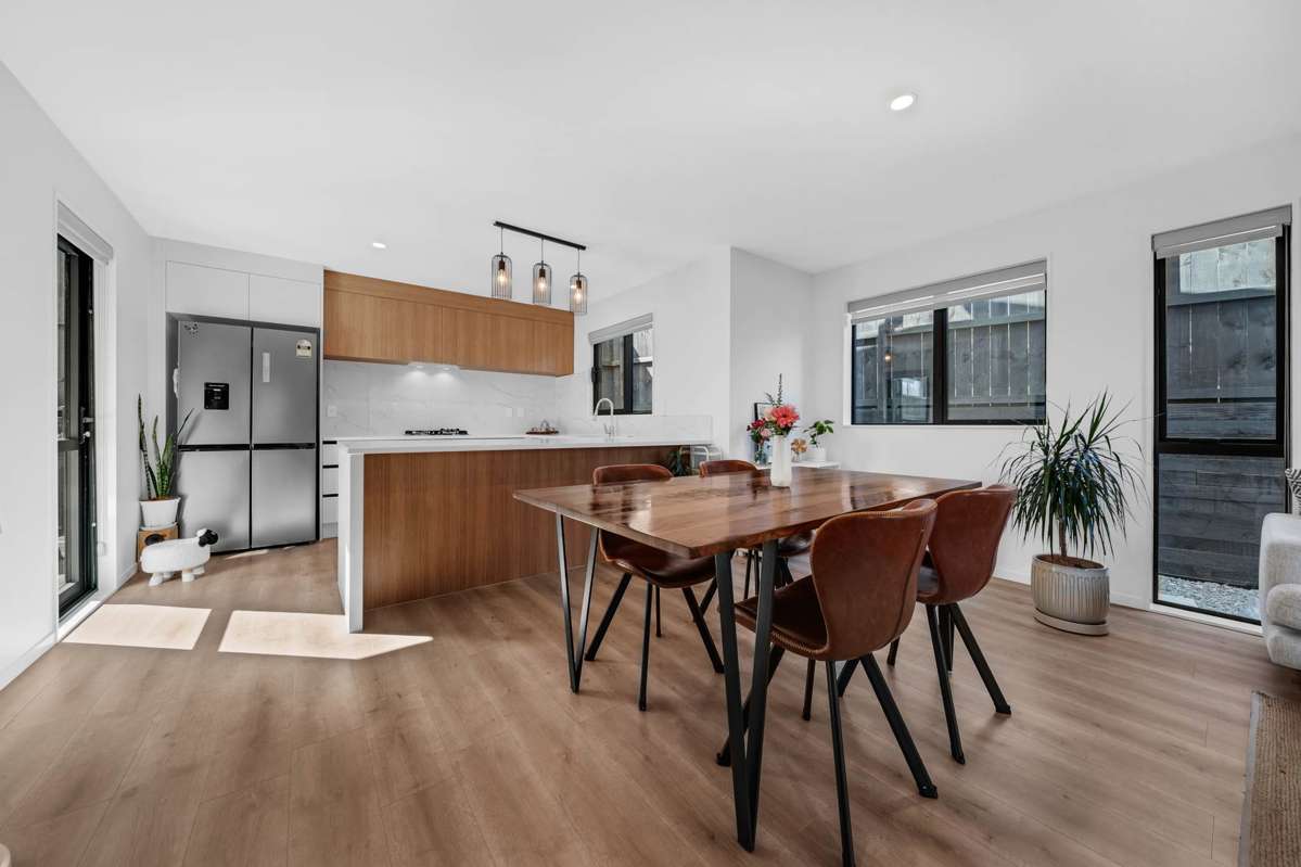 82E White Swan Road_4