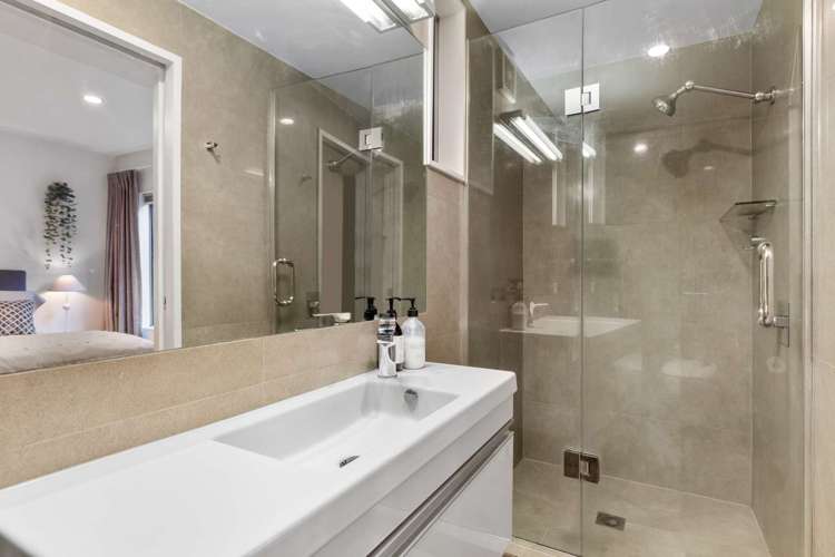 7 Dorothy Road Laingholm_13