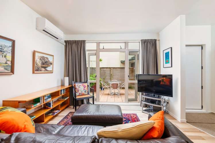 3/2 Upper Queen Street Auckland Central_4