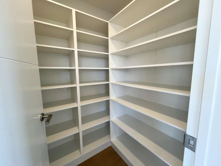 17 Silvergrass Way 11103_3