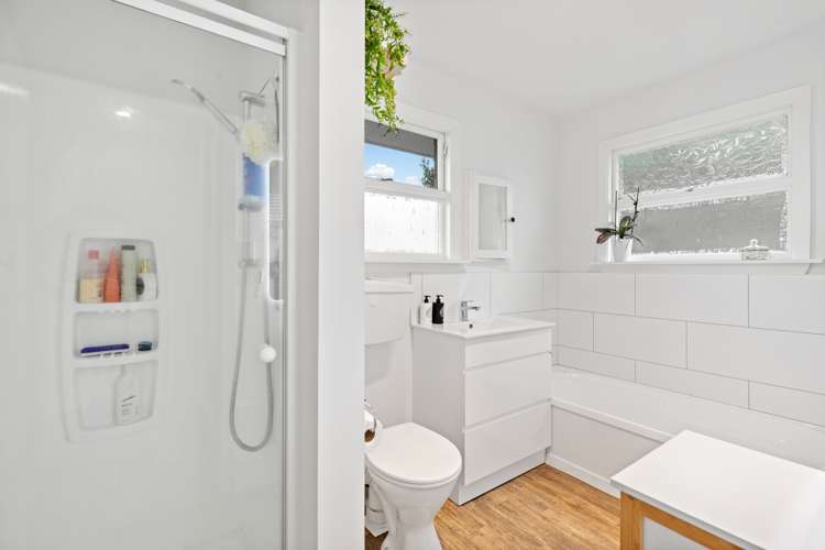 5 Bassett Street Burwood_6