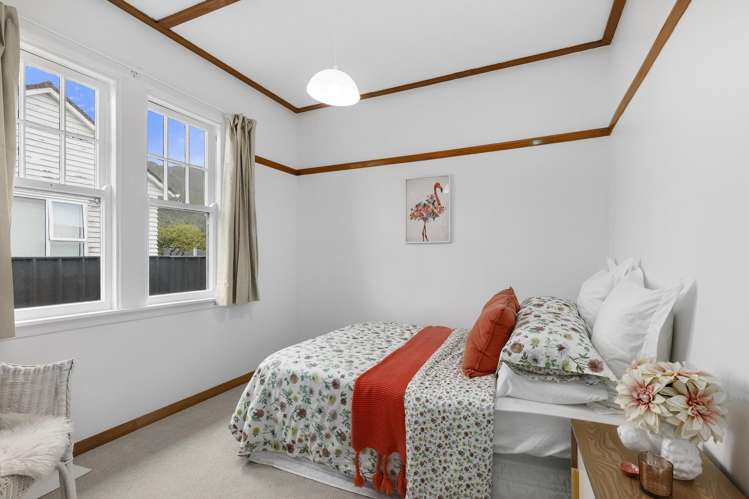 2/14 Douglas Street Waiwhetu_11