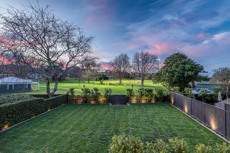 11 Burgess Road Devonport_25