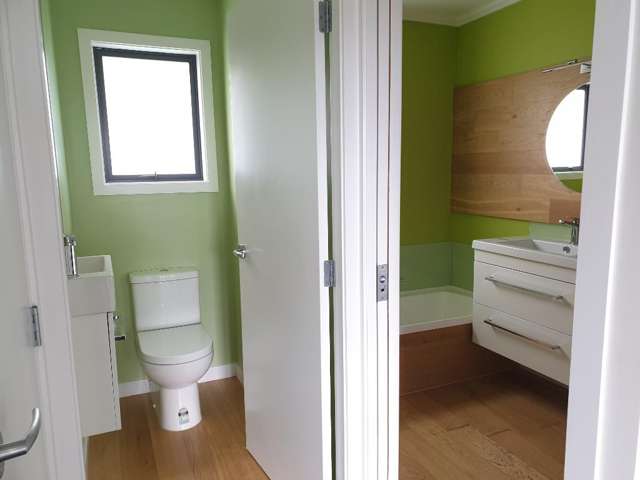 20 Parkinson Close 1374_2