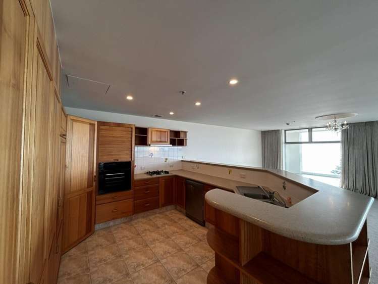 10B/2 Marine Parade 11229_7
