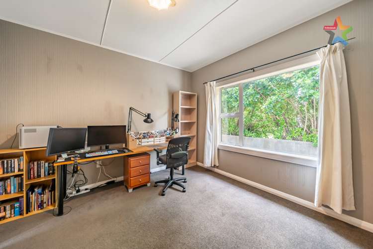 8 Golf Road Manor Park_16