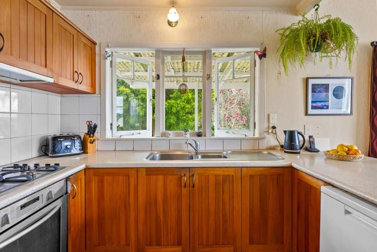 264 Glenbrook Beach Road Glenbrook_22