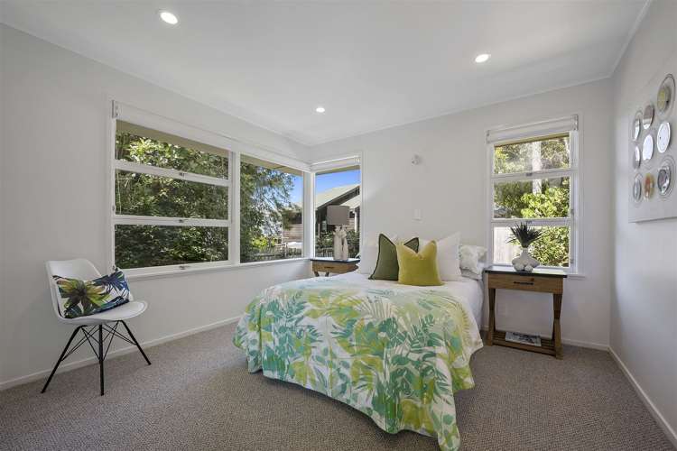 1/240 Hurstmere Road Takapuna_15