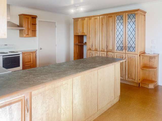 111 Mill Road 11378_3