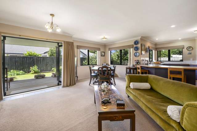 8 Courtenay Place Owhata_2