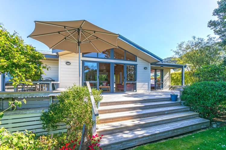 2 Emmerdale Drive Hahei_17