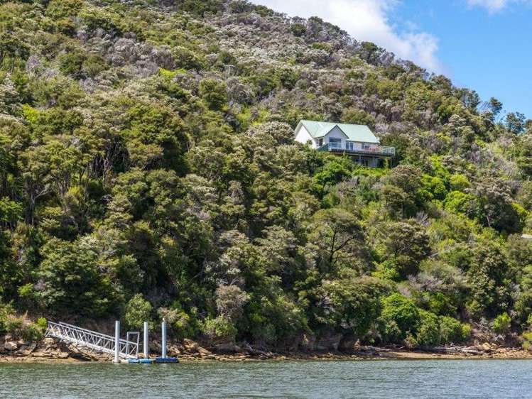 730 Moetapu Bay Road Anakiwa and Surrounds_1