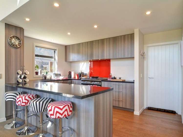 46 Falconer Rise Jacks Point_10