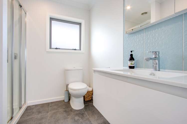 548 Lyndhurst Road Frimley_10