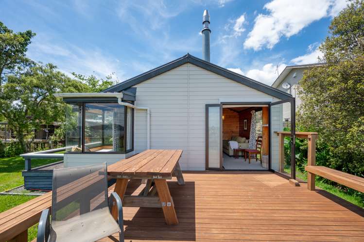 9a Cooper Avenue Holdens Bay_6