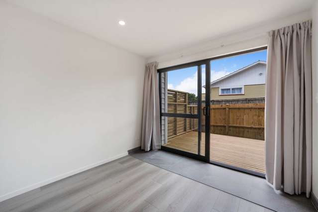 Unit B/6 Waitaki Street Henderson_4