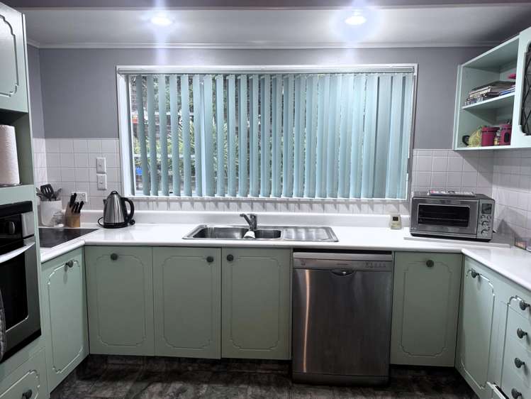 80 King Street West_4