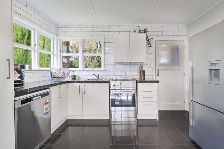 15 Lipscombe Crescent Havelock North_8