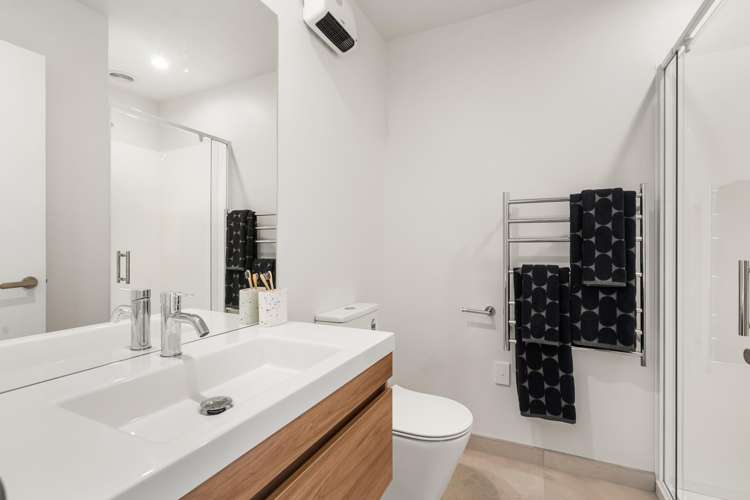 5/9c Cuffs Road Wainoni_11