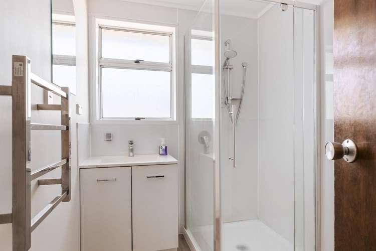 12 Rangataua Street Welcome Bay_11