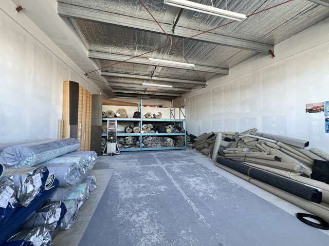 1/8 Torrens Road Burswood_4