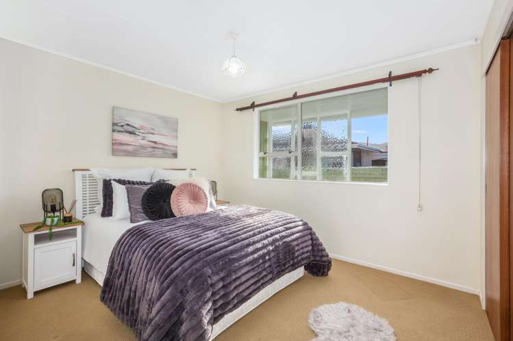 1/13 Roband Crescent Brown Owl_13