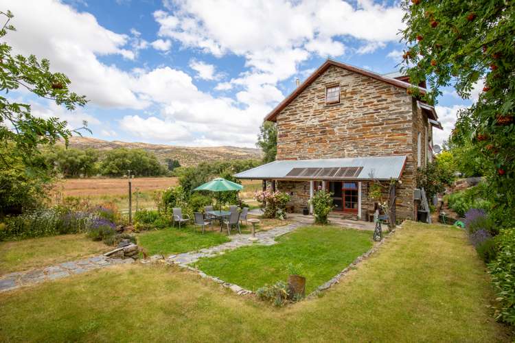 85 Hayes Road Oturehua_21