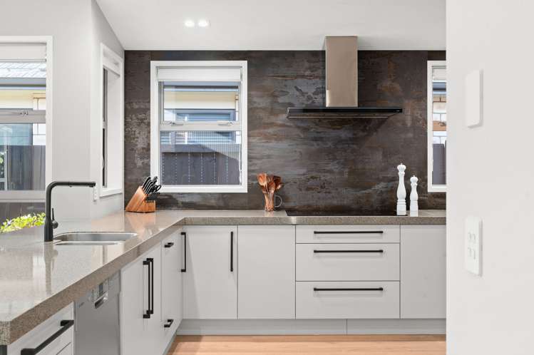 140 Saint James Drive Huntington_13