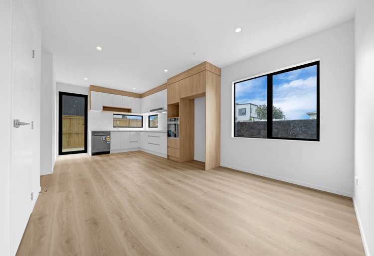 17A Henwood Road_5