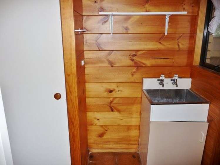 14 Cable Bay Block Road Cable Bay_15