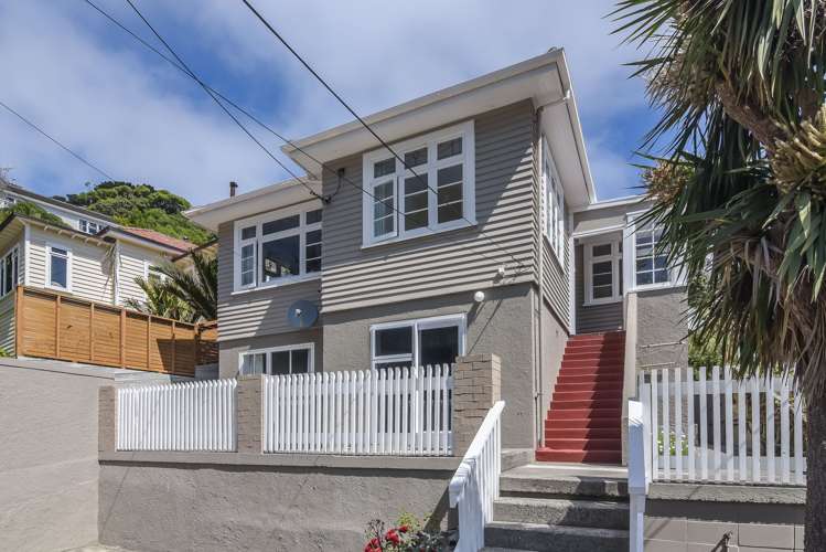 572 Broadway Strathmore Park_0