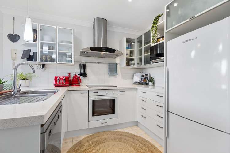 16/111 Santa Monica Drive Papamoa_8