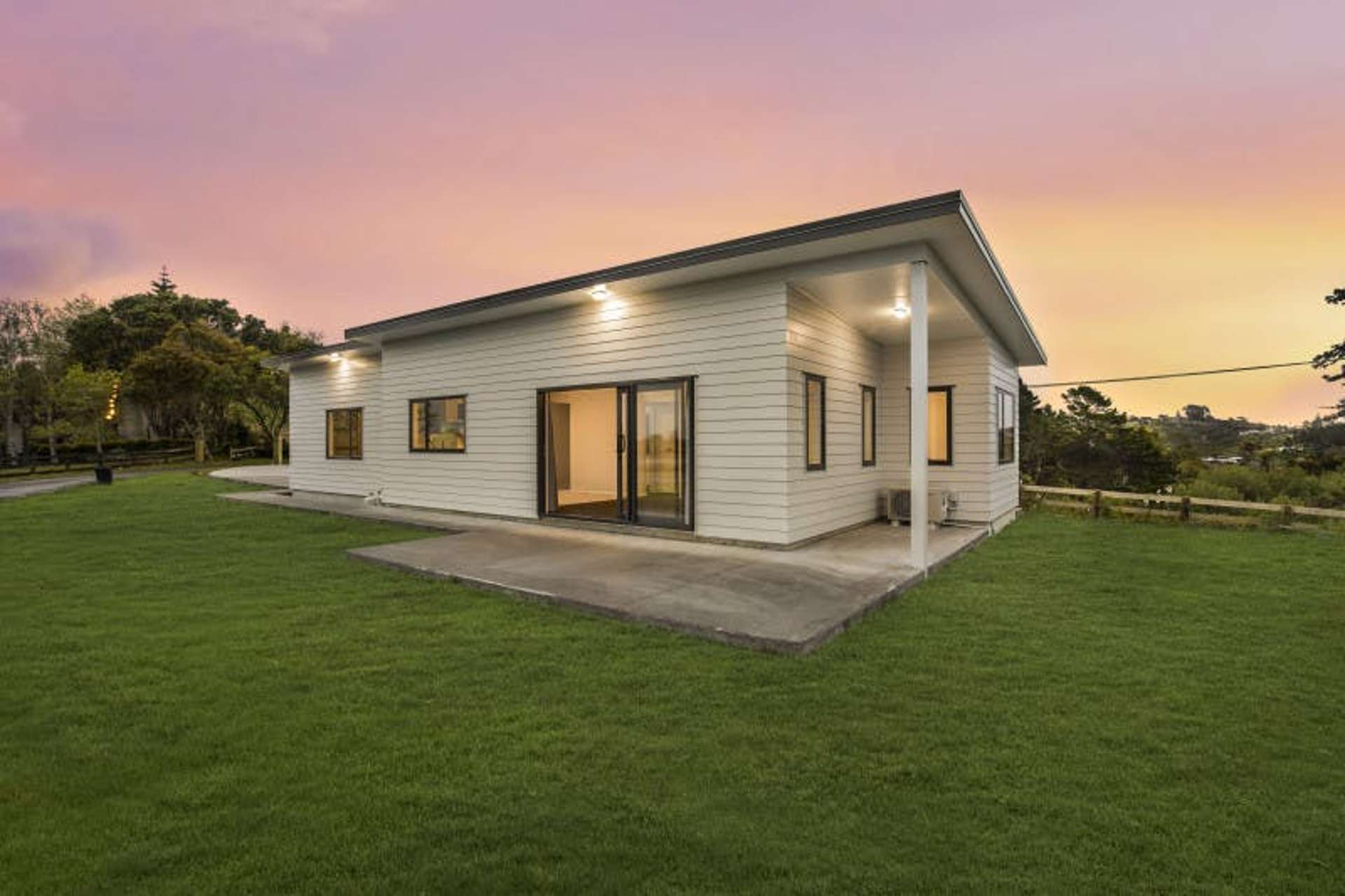 334A Whitford Road Whitford_0
