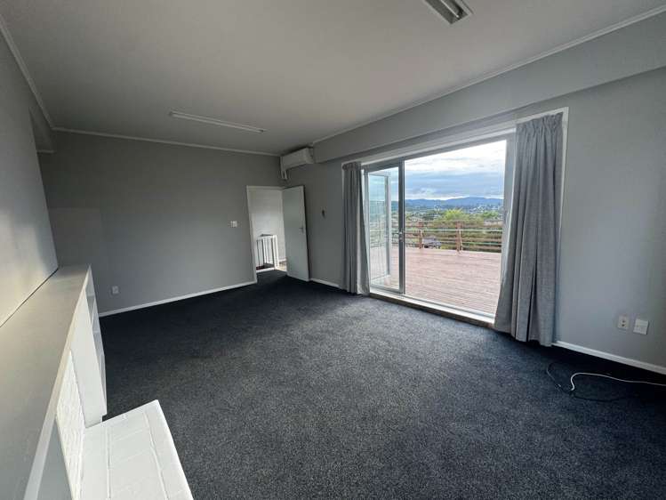 27 Highland Avenue Titirangi_3