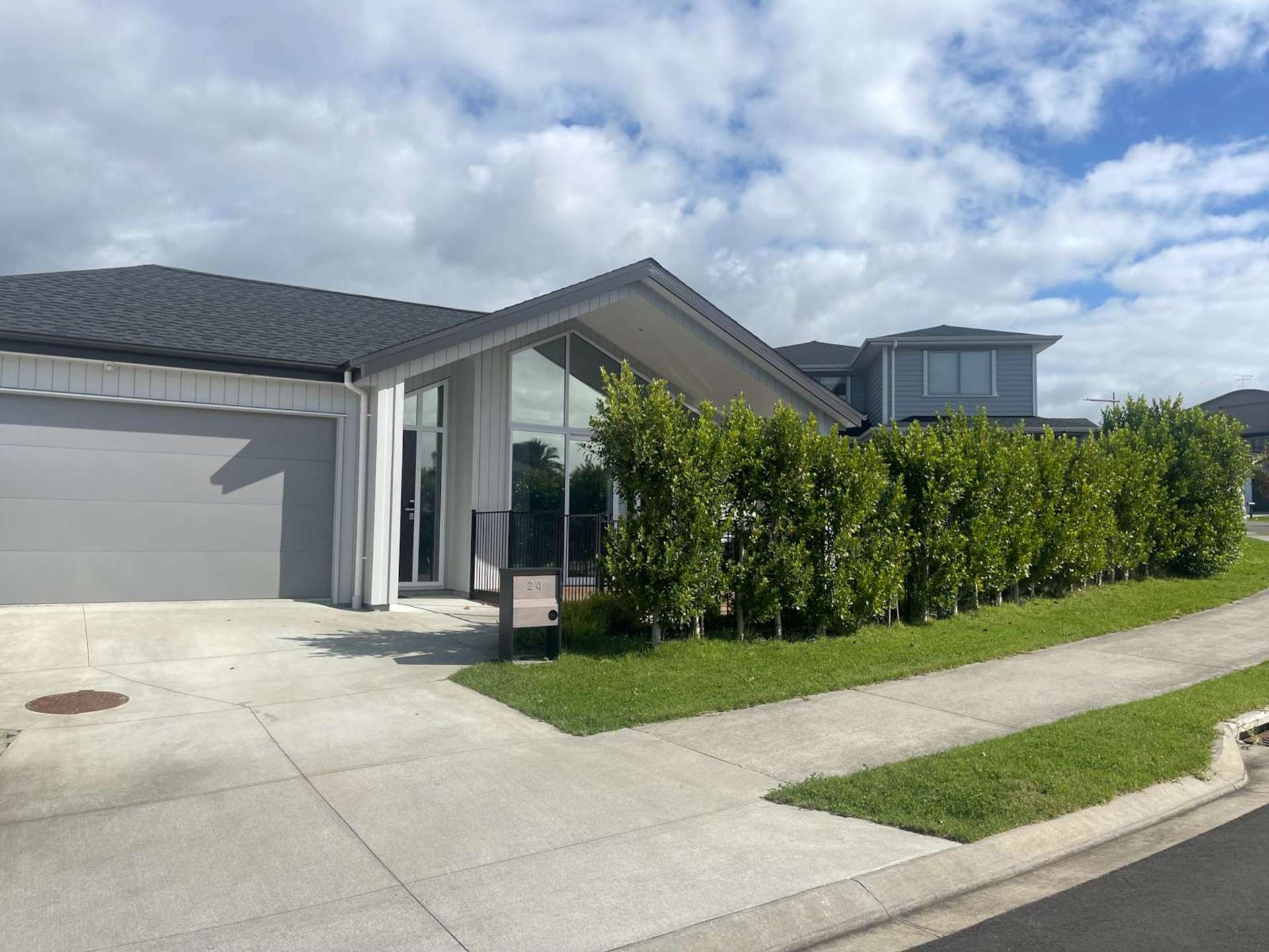 24 Surf View Crescent Red Beach_0