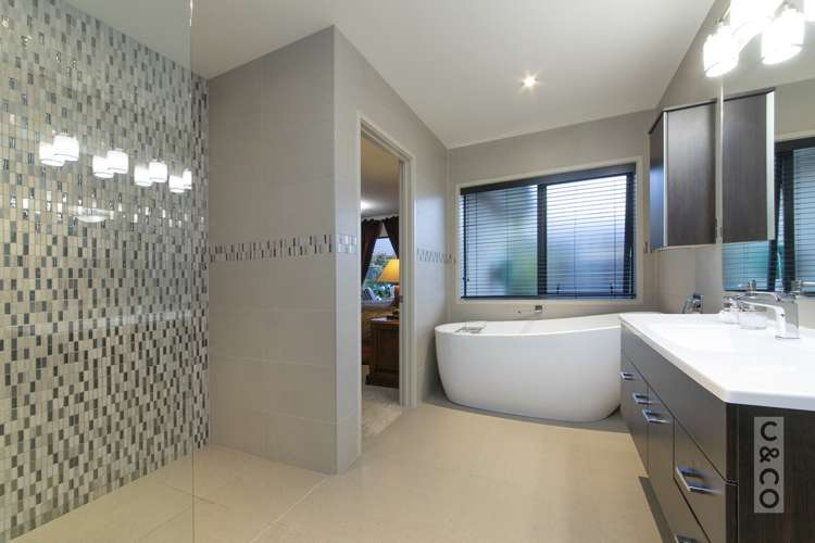 9 Jelas Drive Riverhead_14