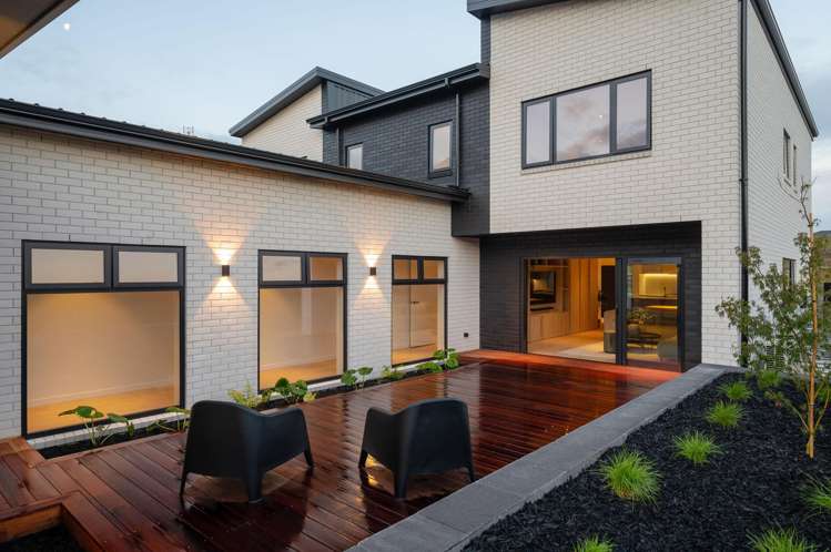 31 Kauri Point Drive Rototuna North_16