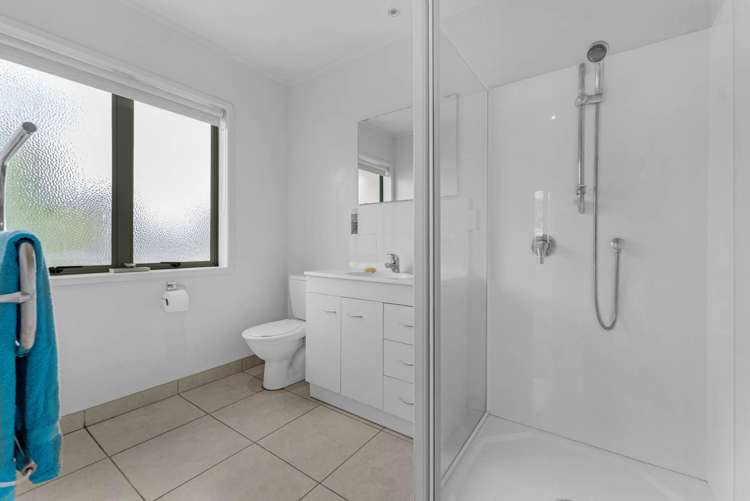 2/55 Normanton Street Glenfield_11