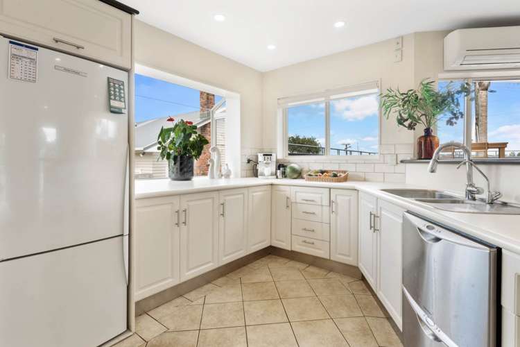 61 Quadrant Road Onehunga_9