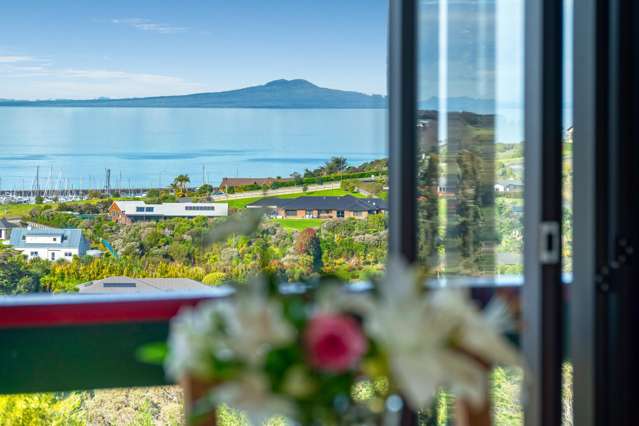 8 Clayden Drive Gulf Harbour_3