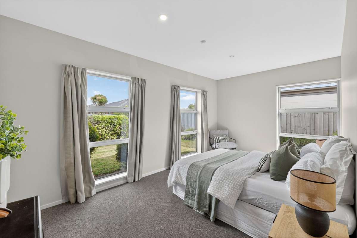 15 St Peters Close_2