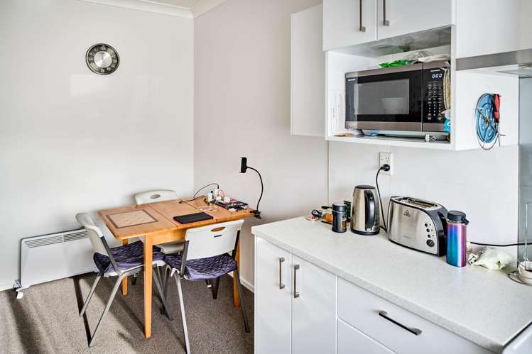 279 Dowse Drive Maungaraki_4