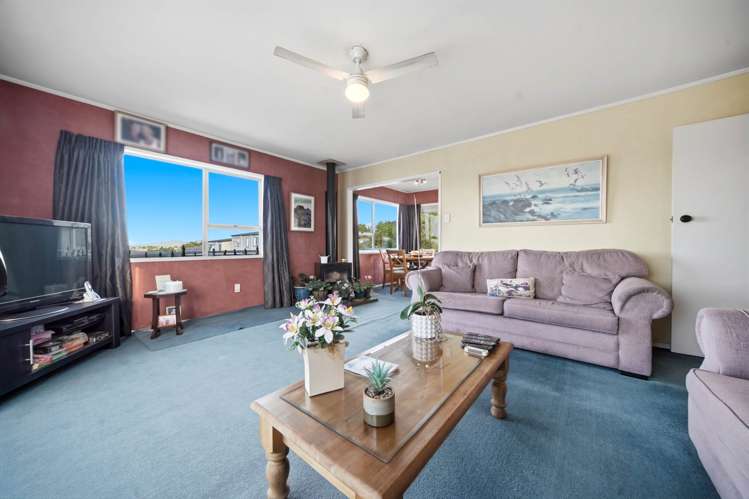 12 Celeste Place Totara Vale_1