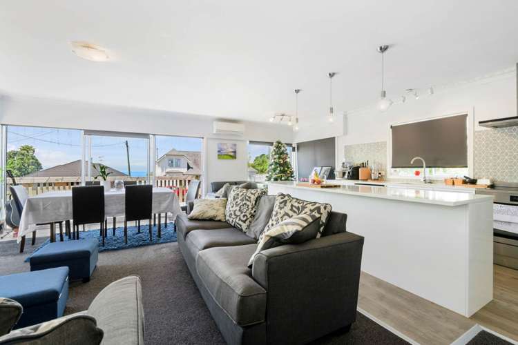 99 Vipond Road Stanmore Bay_5