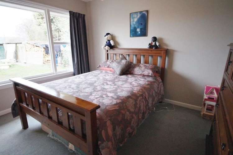 2 Davison Road Rotherham_11