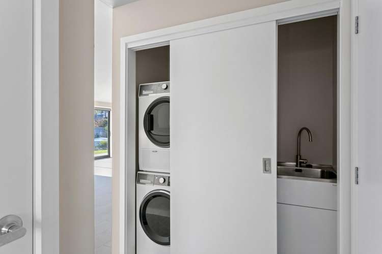 17 Beach Cove Wainui_22